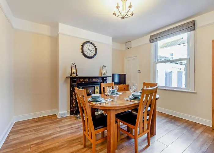 1 Bed In Oc-l31011 * Whitby